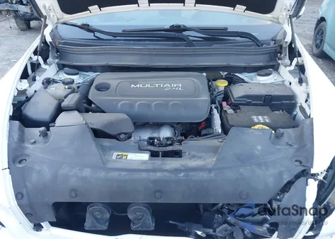 2016 Jeep Cherokee Latitude из США, поврежденный, VIN 1C4PJMCB9GW296403